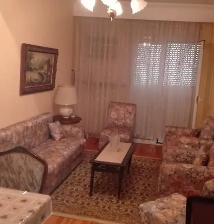 Apartment Kritis